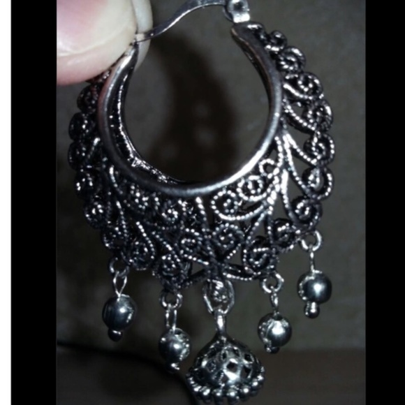 Tibetan Silver Vine Antique Vintage Loop Earrings - Picture 3 of 5